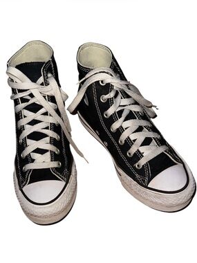 Chuck Taylor converse hightop platform